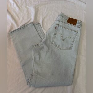 Levi’s Wedgie Straight Jeans